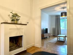TV a/nebo společenská místnost v ubytování Stay Inn Apartment Sveavägen