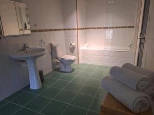 サント・ラドゴンドにあるシャトー ドゥ サンスのギャラリーの写真