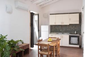 Η κουζίνα ή μικρή κουζίνα στο Casa Lureca Ortigia Giudecca