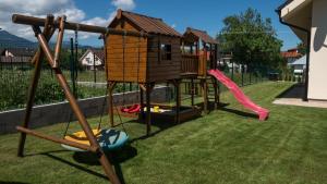 Herní místnost nebo prostor pro děti v ubytování Apartmány Family Nová Lesná