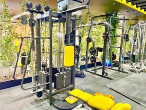 Fitness centrum a/nebo fitness zařízení v ubytování AMH Hotel Durres