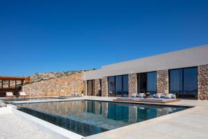 Hồ bơi trong/gần Boutique villa Dionysos Heated Pool & Sauna