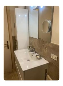Gallery image of DOUBLE ROOM Adele 'S HOUSE in Pieve a Nievole +2 photos