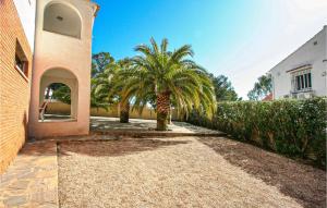 Zahrada ubytování Beautiful Home In Calp With Wifi + 13 fotografií