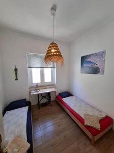 Gallery image of GetWet Surfcamp in Costa da Caparica