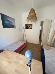 Gallery image of GetWet Surfcamp in Costa da Caparica
