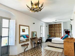 Postel nebo postele na pokoji v ubytování Spacious Private Vejer Patio Home