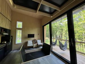 Fotografie z fotogalerie ubytování Cabin Zoobox 76 v destinaci Eastman