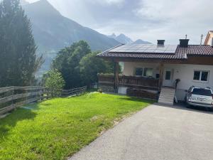 Loodusmaastik of the bed and breakfast lähedal