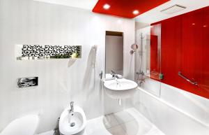 A bathroom at Wellness Hotel Chopok