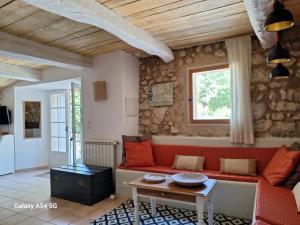 Posezení v ubytování Gîte Les Fourches