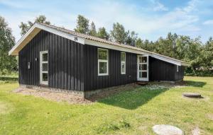 Budova, kde se prázdninový dům nachází