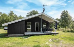 Budova, kde se prázdninový dům nachází + 10 fotografií