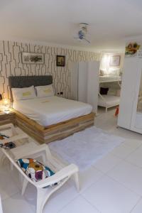 Postel nebo postele na pokoji v ubytování Hotel1325