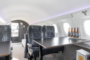 Χώρος καθιστικού στο Ilmatar Airplane Lodge