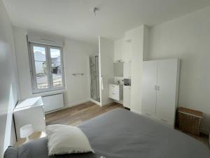 Kuchyň nebo kuchyňský kout v ubytování Charmant T3 neuf au centre de Lorient !