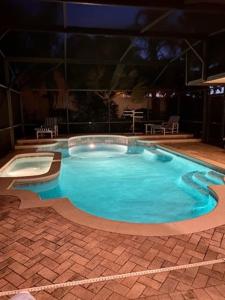 Der Swimmingpool an oder in der Nähe von Private Pool Homes