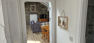Istumisnurk majutusasutuses The Forge Cottage 1