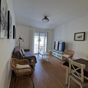 Μια τηλεόραση ή/και κέντρο ψυχαγωγίας στο Junto à Praia