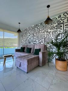 Posezení v ubytování Penthouse + Jacuzzi privado en Anapoima.
