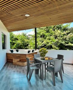 Balkón nebo terasa v ubytování Penthouse + Jacuzzi privado en Anapoima.