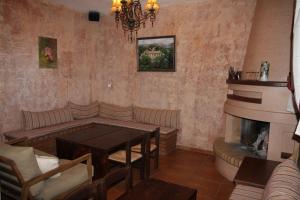 Posezení v ubytování Faris Hotel + 28 fotografií