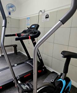 Fitness centrum a/nebo fitness zařízení v ubytování Monchere Dormitory