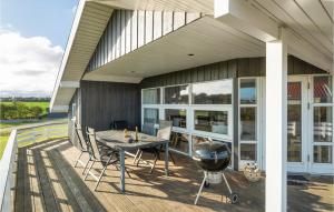Balkón nebo terasa v ubytování Amazing Home In Nordborg With 3 Bedrooms, Sauna Wifi