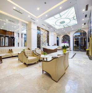 Posezení v ubytování Avari Hotel