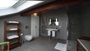 Kylpyhuone majoituspaikassa Venegoni Maison De Charme