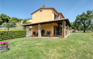 A garden outside Cozy Home In Arcidosso With Wifi