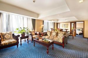 Argyle International Airport Hotel Shanghai的休息区