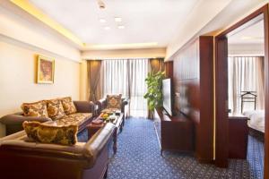 Argyle International Airport Hotel Shanghai的休息区