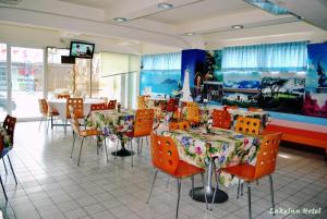 Εστιατόριο ή άλλο μέρος για φαγητό στο Lake Inn Hotel