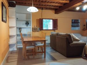 Posezení v ubytování CR familiar PrimaVera Jarandilla de la Vera