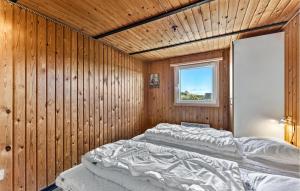 Postel nebo postele na pokoji v ubytování Holiday Home Granvej I
