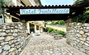 Galeriebild der Unterkunft Hotel Fontalleccio in Procchio