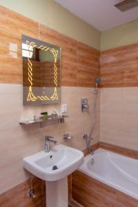 Koupelna v ubytování Hotel Gyan Gauri Palace