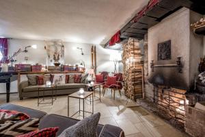 Posezení v ubytování Mondschein Hotel & Chalet Ski-In Ski-Out Luxus am Arlberg
