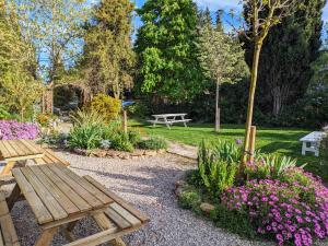 Κήπος έξω από το Pommayrac nature