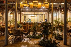Restaurace v ubytování Zostel Goa, Morjim