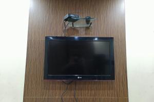 TV a/nebo společenská místnost v ubytování Hotel Spot Inn Paharganj Near New Delhi Railway Station