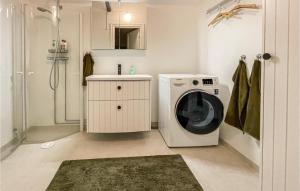 门斯特罗斯1 Bedroom Lovely Home In Mönsterås的相册照片