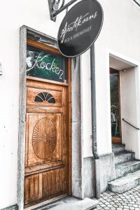 Framhlið eða inngangur Gårdens & Apotekarns B&B