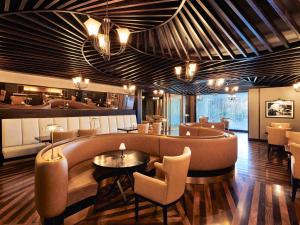 Posezení v ubytování Fairmont Bab Al Bahr
