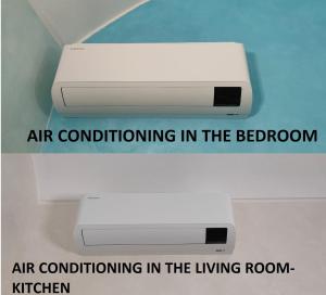 due foto di un condizionatore d'aria in una stanza di Matty's Home - Center - SEA View - FREE PARKING - Strategic area a Sanremo