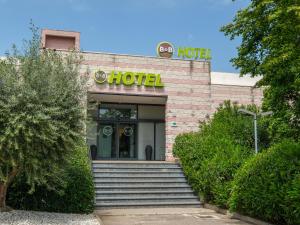 Fotografie z fotogalerie ubytování B&B Hotel Faenza v destinaci Faenza