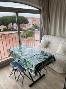 Balkón alebo terasa v ubytovaní Studio avec belle vue sur le port