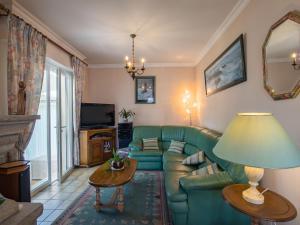 Χώρος καθιστικού στο Holiday Home Gueradur by Interhome