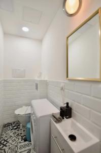 Kúpeľňa v ubytovaní Standard Apartment by Hi5 - Rákóczi 23 Studio